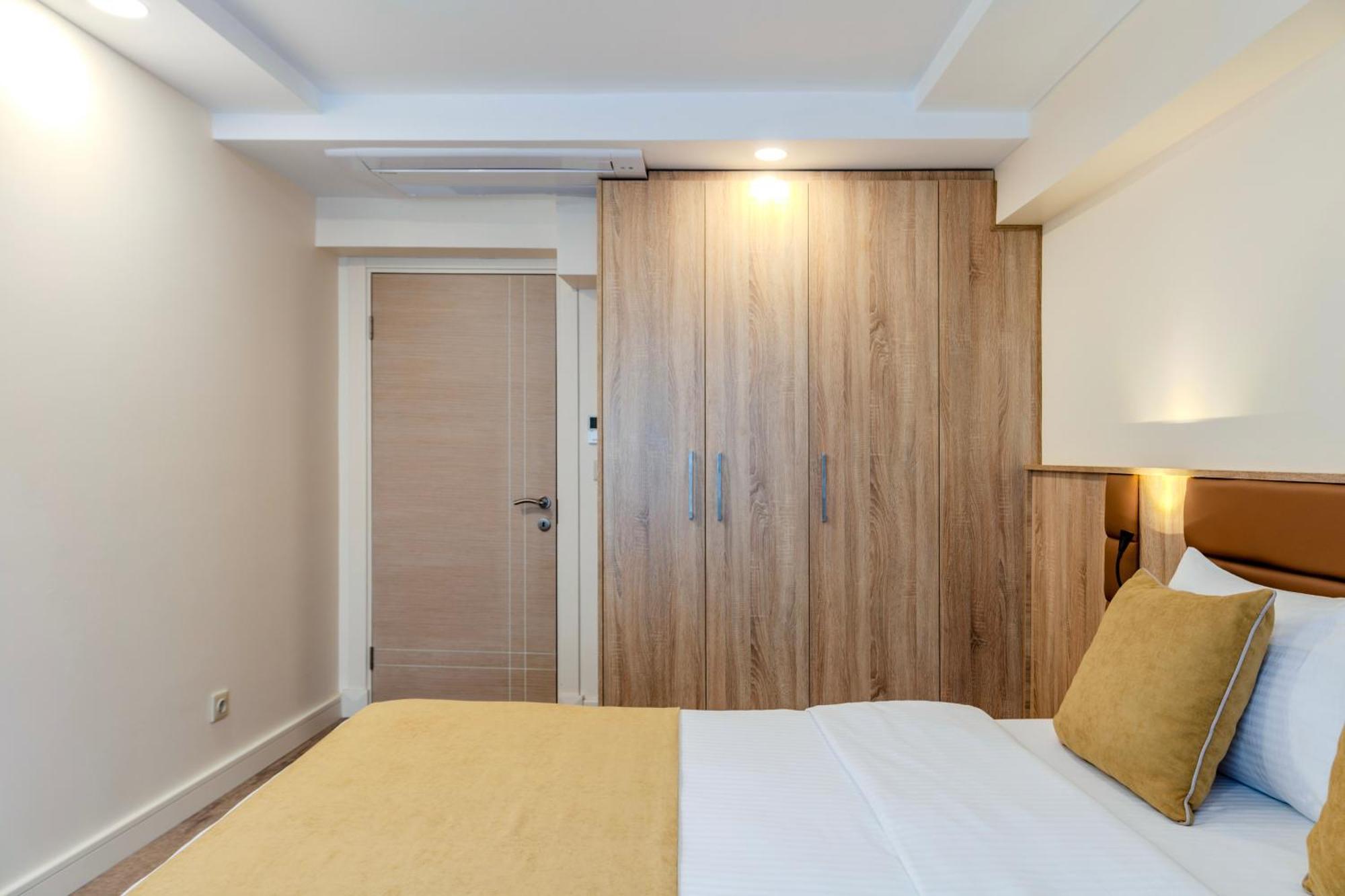 Roys Hotel & Suites Istanbul Exterior photo